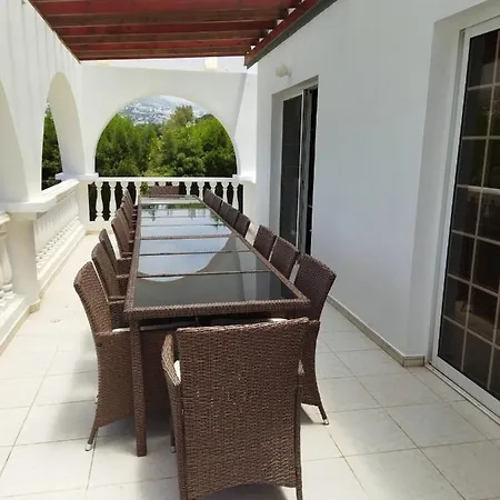 Villa Hotel