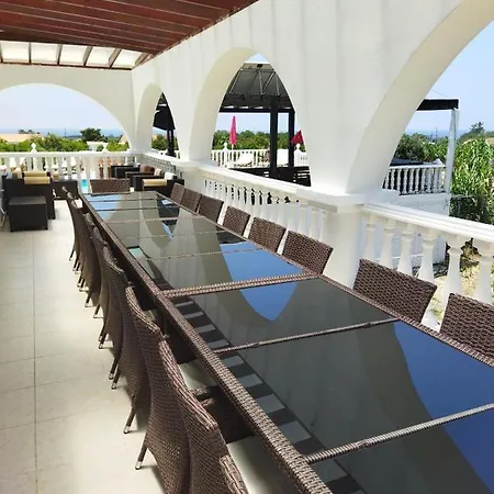 Hotel Villa Hotel Peyia