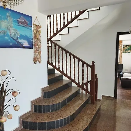 Villa Hotel 5* 佩亚